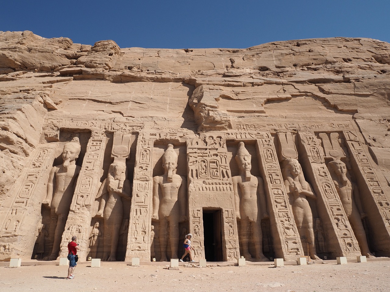 abu simbel temple 2703666 1280